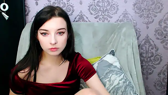 DominantLuna online show from December 17, 8:58 pm