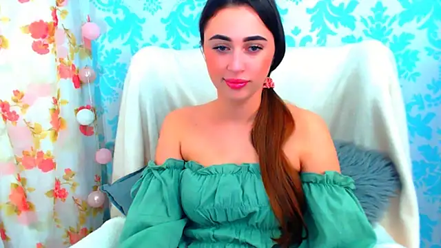 Snapshot of OliviAngel chatting on October 8, 7:25 pm OliviAngel online show from October 8, 7:25 pm