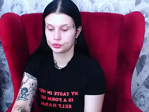 VenomDoll online show from November 7, 2:32 pm