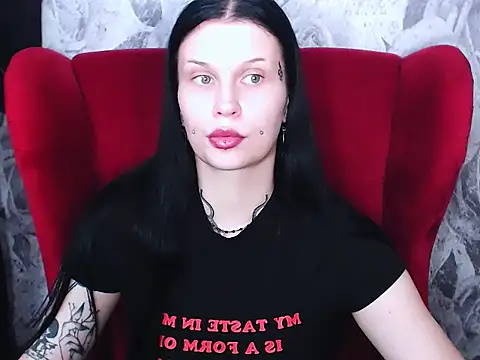 VenomDoll online show from November 6, 8:24 pm