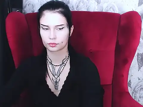 Snapshot of VenomDoll chatting on October 16, 7:22 pm VenomDoll online show from October 16, 7:22 pm