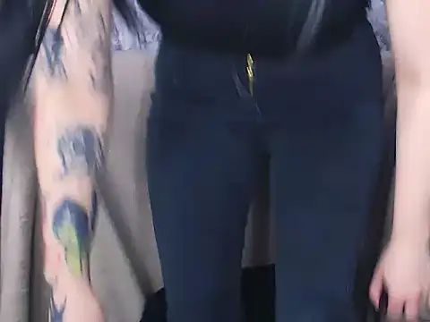 VenomDoll online show from April 2, 7:09 pm