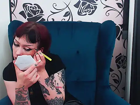 Snapshot of ViviaDark chatting on October 27, 3:24 pm ViviaDark online show from October 27, 3:24 pm