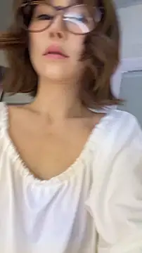 xiaowan x online show from February 28, 1:11 pm