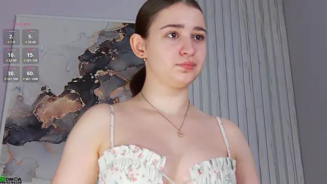 Snapshot of AnnaNoir chatting on February 1, 1:37 am AnnaNoir online show from February 1, 1:37 am