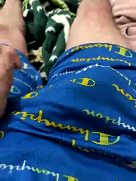 vvUMvv online show from November 27, 6:47 am