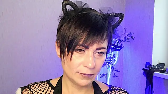 Ashley Brookss online show from November 29, 11:21 am