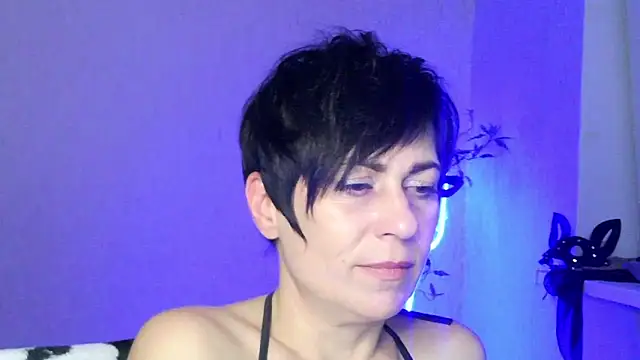 Ashley Brookss online show from November 22, 7:46 pm