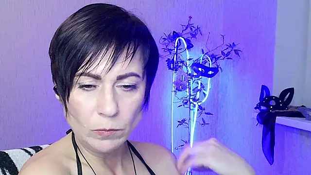 Ashley Brookss online show from November 27, 3:34 pm