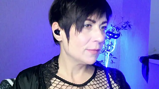 Ashley Brookss online show from November 28, 4:51 pm