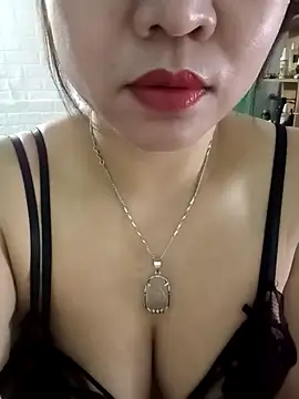 Snapshot of ZingCii chatting on October 3, 4:41 pm ZingCii online show from October 3, 4:41 pm