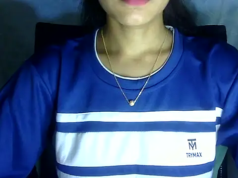Snapshot of Shazi_1 chatting on May 22, 3:32 pm Shazi 1 online show from May 22, 3:32 pm