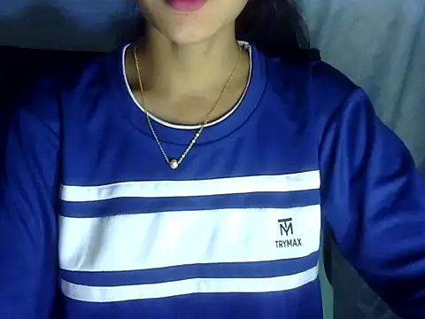 Snapshot of Shazi_1 chatting on June 1, 2:28 pm Shazi 1 online show from June 1, 2:28 pm