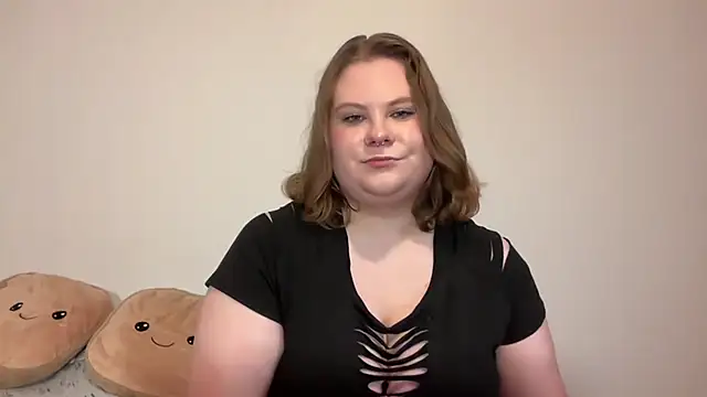 Snapshot of BriannaFlirty chatting on November 2, 6:18 am BriannaFlirty online show from November 2, 6:18 am