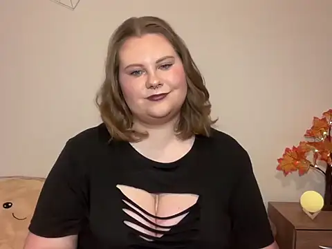 Snapshot of BriannaFlirty chatting on November 21, 7:18 am BriannaFlirty online show from November 21, 7:18 am