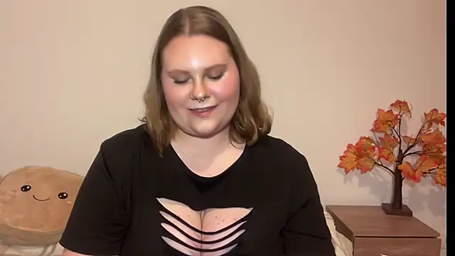 Snapshot of BriannaFlirty chatting on November 22, 8:08 pm BriannaFlirty online show from November 22, 8:08 pm