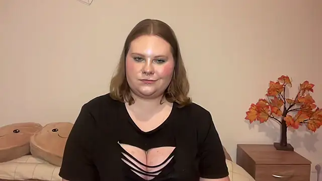 Snapshot of BriannaFlirty chatting on November 23, 8:19 pm BriannaFlirty online show from November 23, 8:19 pm