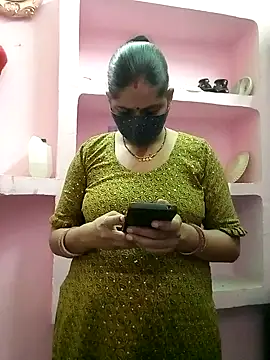 Snapshot of Rasili_bhabhi10 chatting on October 1, 3:44 am Rasili bhabhi10 online show from October 1, 3:44 am