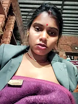 Katrina kaif143 online show from December 22, 11:38 pm