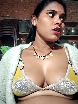 Katrina kaif143 online show from February 1, 11:30 am