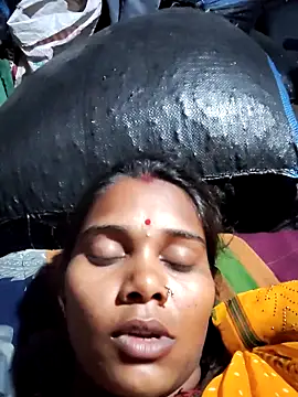 Katrina kaif143 online show from November 4, 3:38 pm