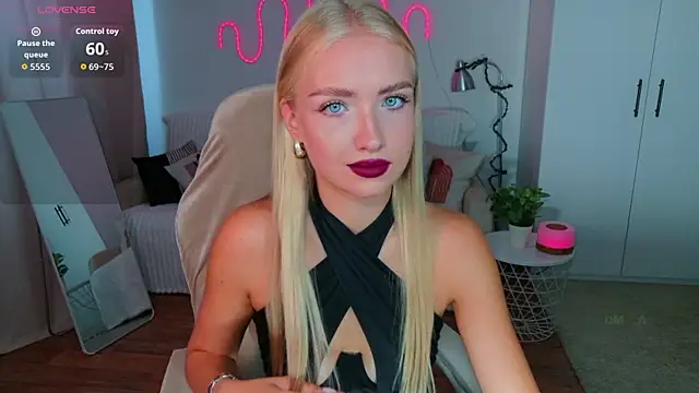 TessaGrays online show from July 12, 11:55 am