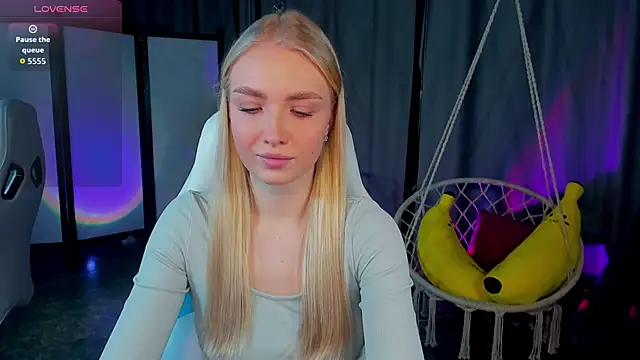 TessaGrays online show from February 1, 10:24 am