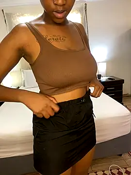 Snapshot of Sirah1 chatting on October 22, 2:27 pm Sirah1 online show from October 22, 2:27 pm