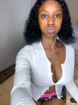 Snapshot of Sirah1 chatting on November 16, 9:36 am Sirah1 online show from November 16, 9:36 am