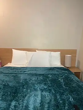 Snapshot of Sirah1 chatting on October 5, 10:11 pm Sirah1 online show from October 5, 10:11 pm