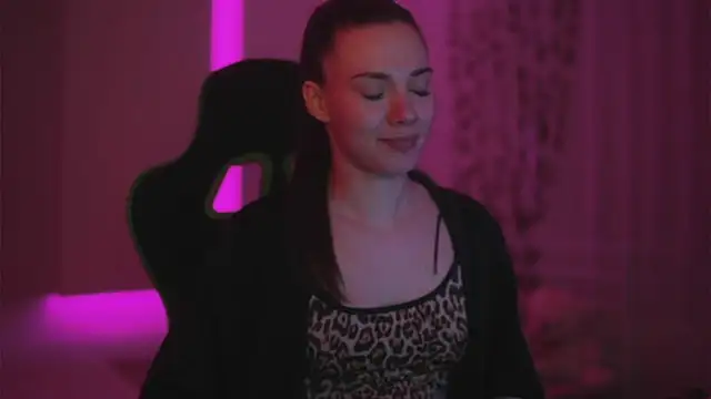 CandyStorm online show from March 20, 12:00 am