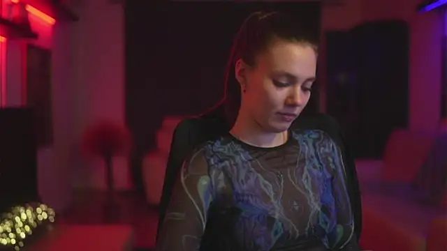 CandyStorm online show from November 24, 10:10 pm