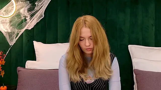 MelissaLiss online show from October 21, 3:11 pm