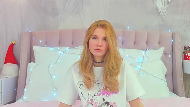 MelissaLiss online show from December 20, 3:15 pm