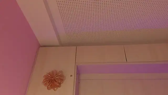 ChloeWiillow online show from December 22, 11:32 am