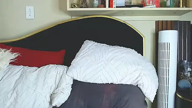 CynnxxxBarb online show from June 19, 6:30 am