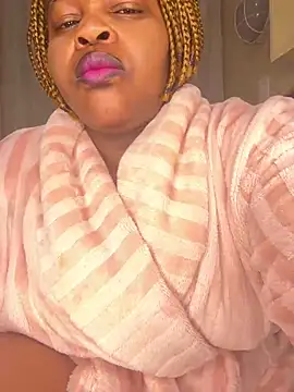 CynnxxxBarb online show from July 7, 4:37 am