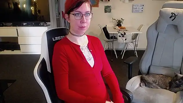 TattooedGirls online show from October 3, 9:44 am