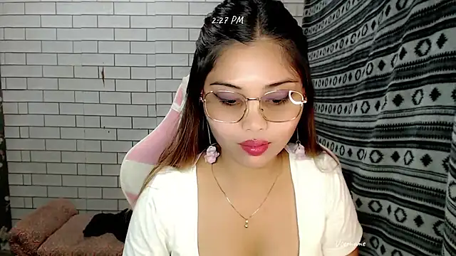 pinay old lover online show from November 9, 6:28 am