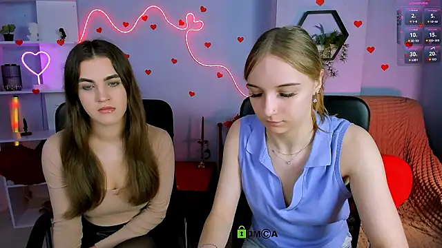 Snapshot of lina_fox12 chatting on March 18, 1:13 pm lina fox12 online show from March 18, 1:13 pm