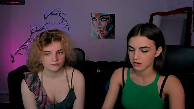 Snapshot of lina_fox12 chatting on December 15, 1:17 pm lina fox12 online show from December 15, 1:17 pm