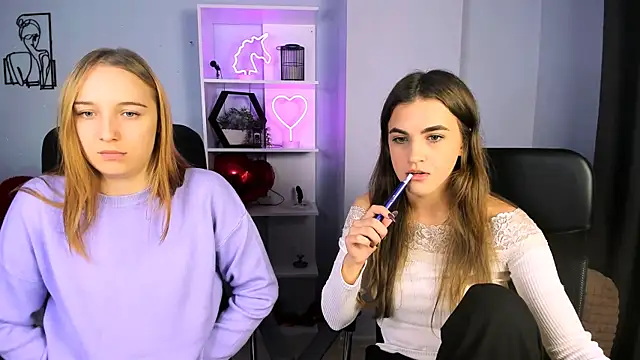 lina fox12 online show from November 14, 1:26 pm