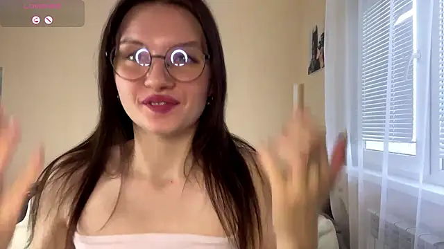 JanellHousen online show from April 2, 6:31 am