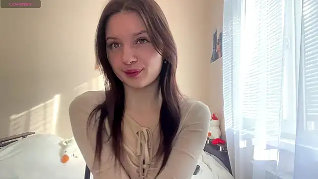 JanellHousen online show from March 19, 6:13 am