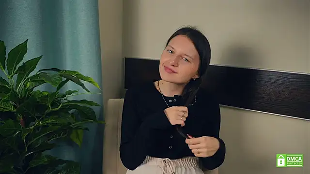 JanellHousen online show from October 3, 8:05 am