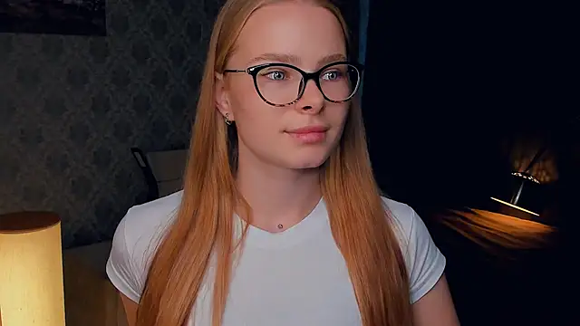 Snapshot of LibbyVenzeio chatting on October 8, 7:10 am LibbyVenzeio online show from October 8, 7:10 am