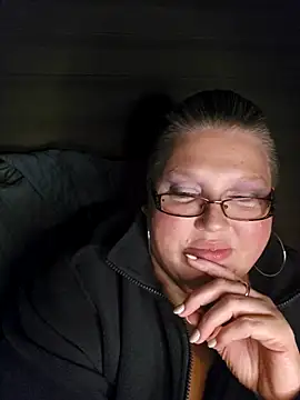 Snapshot of Budd_Bunney chatting on October 22, 4:23 am Budd Bunney online show from October 22, 4:23 am