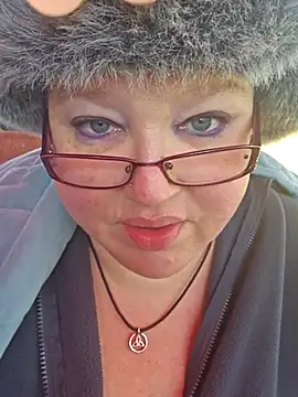 Snapshot of Budd_Bunney chatting on November 27, 8:42 pm Budd Bunney online show from November 27, 8:42 pm