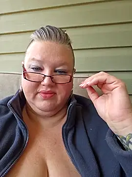 Snapshot of Budd_Bunney chatting on November 26, 6:19 pm Budd Bunney online show from November 26, 6:19 pm