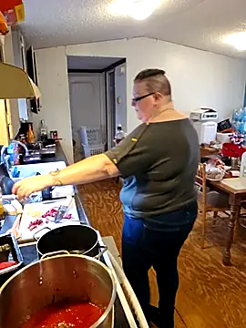 Snapshot of Budd_Bunney chatting on November 29, 8:42 pm Budd Bunney online show from November 29, 8:42 pm